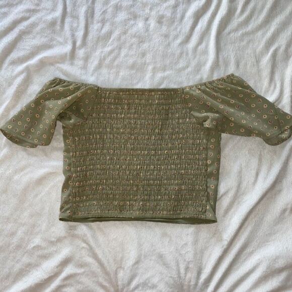 Monteau sweetheart neckline off the shoulder sage green crop top | Sz M - Picture 5 of 5